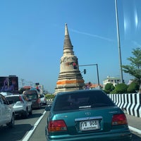 Photo taken at Phra Nakhon Si Ayutthaya by Wenyan Z. on 11/26/2018