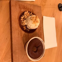 Photo taken at Hot Cakes Molten Chocolate Cakery by Wenyan Z. on 1/14/2023