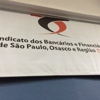 Photo taken at Quadra do Sindicato dos Bancários by Guto M. on 11/22/2017