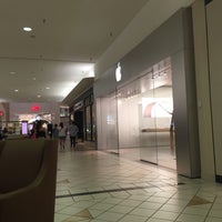 Photo taken at Apple Willowbrook Mall by Cesar P. on 4/23/2015