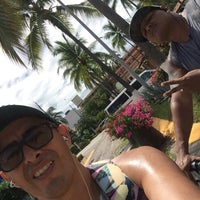Foto diambil di Plaza Pelicanos Club Beach Resort oleh Luigi V. pada 9/6/2016