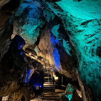 Photo taken at Nippara Shonyudo Cave by Emiko on 10/21/2023