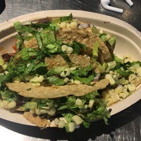 Photo taken at Chipotle Mexican Grill by Fahimeh D. on 8/13/2019