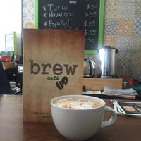 Foto diambil di Brew Cafe Puebla oleh Kenny C. pada 8/29/2015