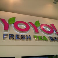 Das Foto wurde bei YoYo! Fresh Tea Bar von Mitch M. am 1/22/2013 aufgenommen