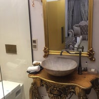Photo taken at Elegance East Hotel / Luxury High Standard by Burcu💫 on 11/28/2018