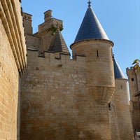 Photo taken at Castillo Palacio Real De Olite by Burcu💫 on 9/9/2023