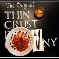 Das Foto wurde bei The Original Thin Crust Pizza Company von The Original Thin Crust Pizza Company am 10/16/2017 aufgenommen