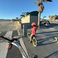 Photo taken at Venice Beach Tower 19 by Chairman T. on 1/9/2024