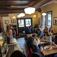 4/19/2019 tarihinde Chairman T.ziyaretçi tarafından Wendels Bookstore And Cafe'de çekilen fotoğraf