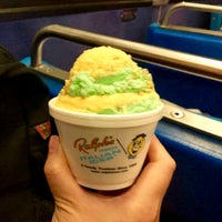 Photo taken at Ralph&amp;#39;s Italian Ices by Cat J. on 8/12/2018