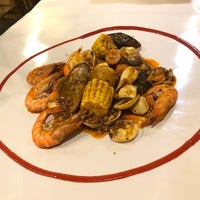 Photo taken at The Cooking Crab by iinautumn on 2/15/2019