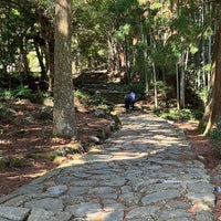 Photo taken at Kumano Kodo Daimonzaka by ノン パ. on 3/20/2024