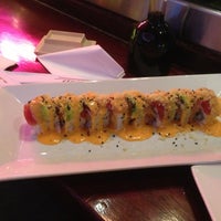 5/3/2013 tarihinde Larry C.ziyaretçi tarafından Umi Sushi Bar &amp;amp; Grill'de çekilen fotoğraf