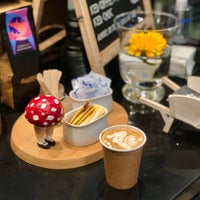 Photo taken at Cuppa Flower by ʜɴᴏ 🐨🇦🇺 on 7/20/2022