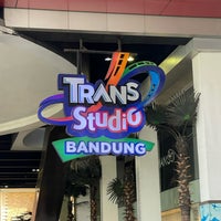 Foto tirada no(a) Trans Studio Mall (TSM) por AH🇸🇦 em 11/11/2023