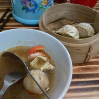 Review Tom Yam Cha