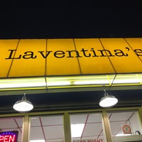 11/18/2017にSina S.がLaventina&amp;#39;s Big Cheese Pizzaで撮った写真