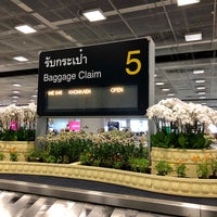Photo taken at Baggage Claim 5 by P. 양귀비 on 1/27/2018