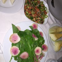 Foto diambil di Kalabalık Balık Restoranı oleh Volkan E. pada 1/10/2015