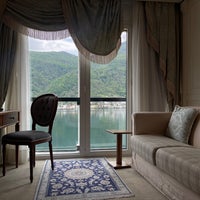 รูปภาพถ่ายที่ Swiss Diamond Hotel Lugano โดย Bndr Alajmi. เมื่อ 4/28/2023