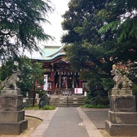 Photo taken at 青山 熊野神社 by かのん K. on 4/16/2023