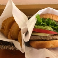 Photo taken at Freshness Burger by Satcatype on 7/21/2020