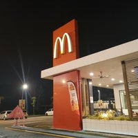 Photo taken at McDonald&amp;#39;s by Wan Zuki .. on 9/3/2023