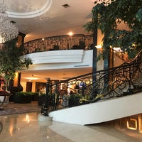 Das Foto wurde bei Aston Tropicana Hotel von Khairul A. am 3/18/2018 aufgenommen