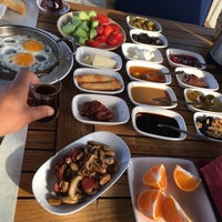Photo taken at Denizatı Restaurant &amp;amp; Bar by 🇹🇷Samba R. on 11/18/2019