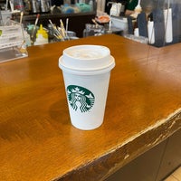 Photo taken at Starbucks by HPY48 on 10/17/2022