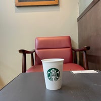 Photo taken at Starbucks by HPY48 on 9/30/2022