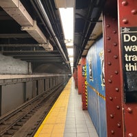 Photo taken at MTA Subway - Lexington Ave/53rd St (E/M/6) by HPY48 on 5/17/2023