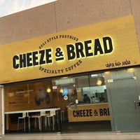 11/17/2017 tarihinde Cheeze &amp;amp; Breadziyaretçi tarafından Cheeze &amp;amp; Bread'de çekilen fotoğraf