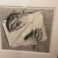 Das Foto wurde bei Escher in het Paleis von Adriana W. am 6/21/2023 aufgenommen