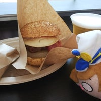 Photo taken at Jiyugaoka Burger by すらいむ on 4/27/2018