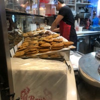 Photo taken at Ben&amp;#39;s Cookies by Val S. on 12/29/2022