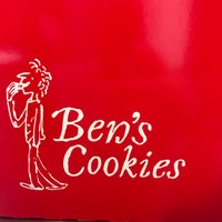 Foto tirada no(a) Ben&amp;#39;s Cookies por Val S. em 12/29/2022