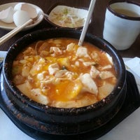 Photo taken at So Kong Dong Tofu House by Greyzie on 11/14/2012