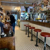 2/20/2022 tarihinde Yoonie S.ziyaretçi tarafından Jim&amp;#39;s Cafe'de çekilen fotoğraf