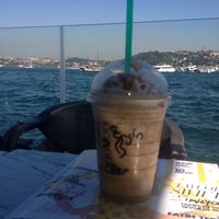Photo taken at Starbucks by Engin D.İ on 4/27/2013
