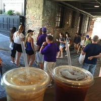 8/13/2016 tarihinde Sam F.ziyaretçi tarafından Ghost Alley Espresso'de çekilen fotoğraf
