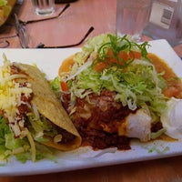 8/6/2016 tarihinde Simon D.ziyaretçi tarafından Panchos Mexican Villa Restaurant'de çekilen fotoğraf