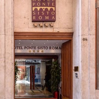 Photo taken at Hotel Ponte Sisto by 2️⃣4️⃣Mhmthanider2️⃣4️⃣ on 10/20/2023