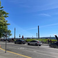 Photo taken at Victor Steinbrueck Park by Varshith A. on 5/29/2021