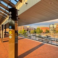 Photo taken at King Street - Old Town Metro Station by Varshith A. on 7/4/2021