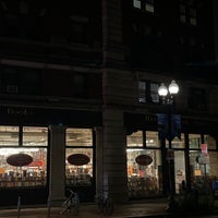 Foto tirada no(a) Harvard Book Store por Varshith A. em 9/3/2022