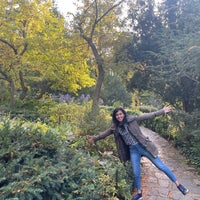 Photo taken at Shakespeare Garden by Varshith A. on 10/22/2022