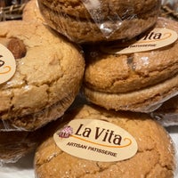 Photo taken at La Vita Patisserie by Ferit K. on 12/15/2023