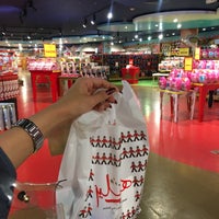 Photo taken at Hamleys by 🌙 on 7/8/2019